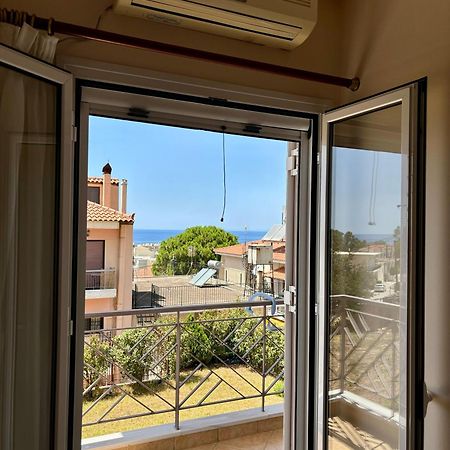 "Twin Apartments" In Kyparissia Bagian luar foto